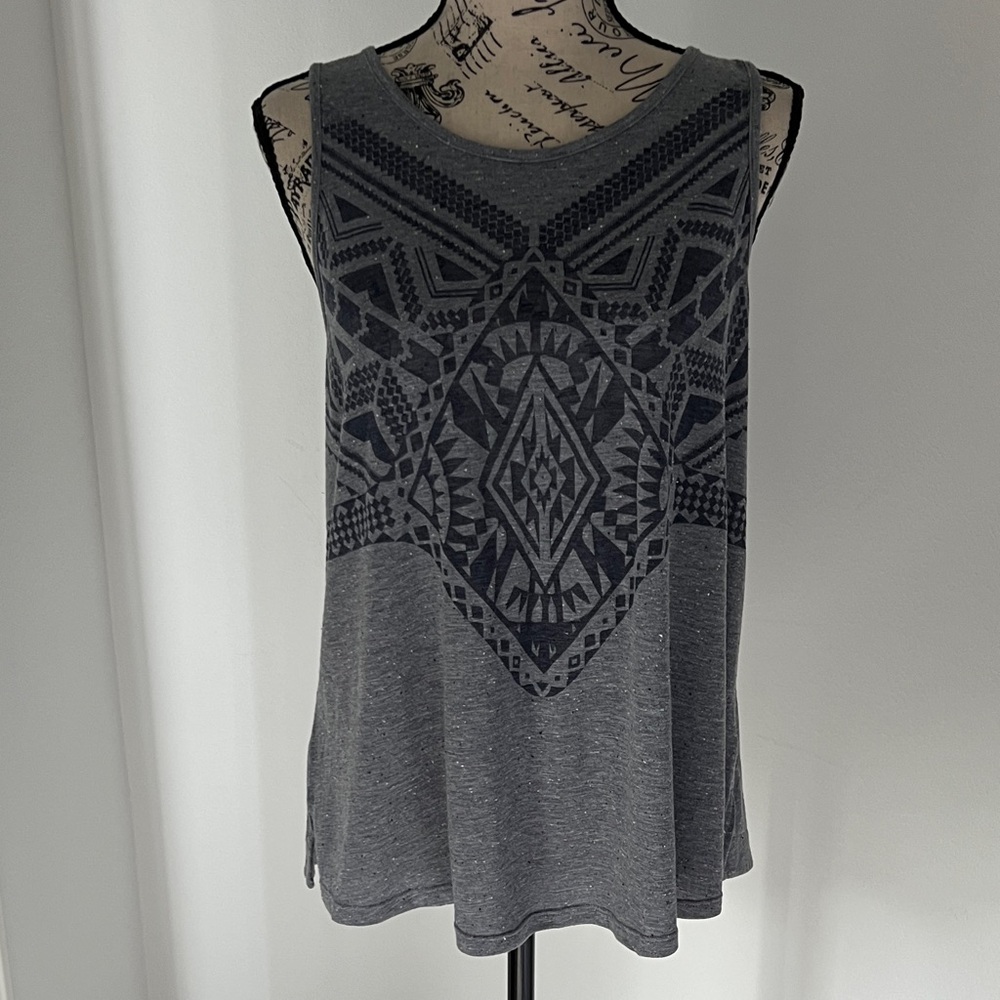 Ladies Blue Sleeveless Geometric Pattern Top